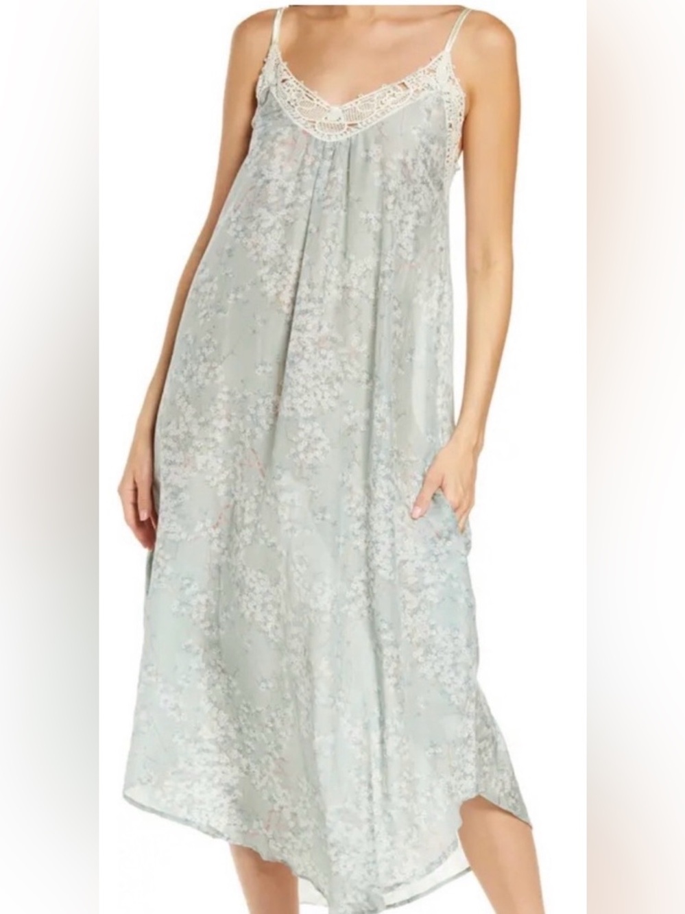 Papinelle Nightgown Large Silk blend pockets lightweight seafoam green